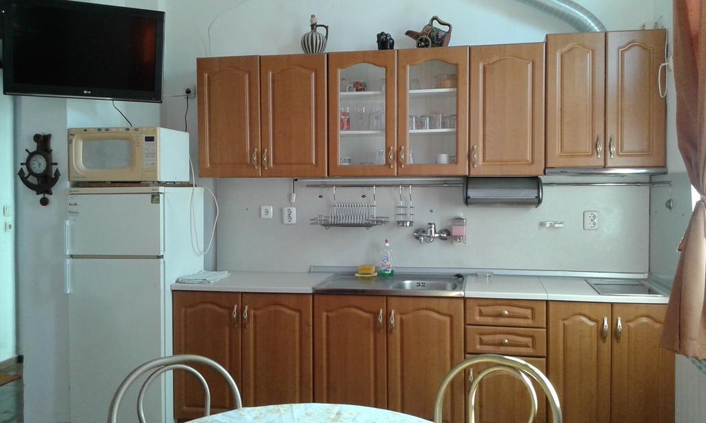 Zora Guest House Primorsko Phòng bức ảnh